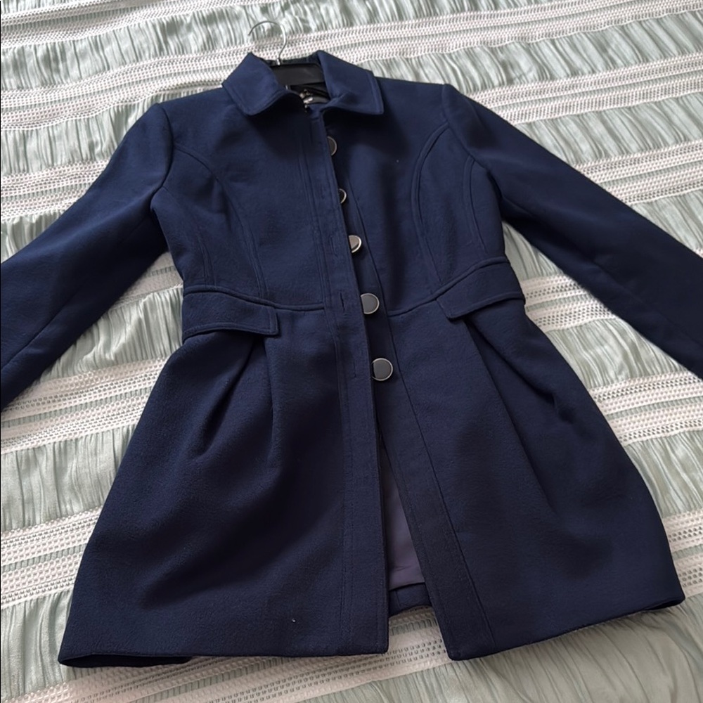 Ever New Blue Trench Coat with Tailored Fit and Long Sleeves